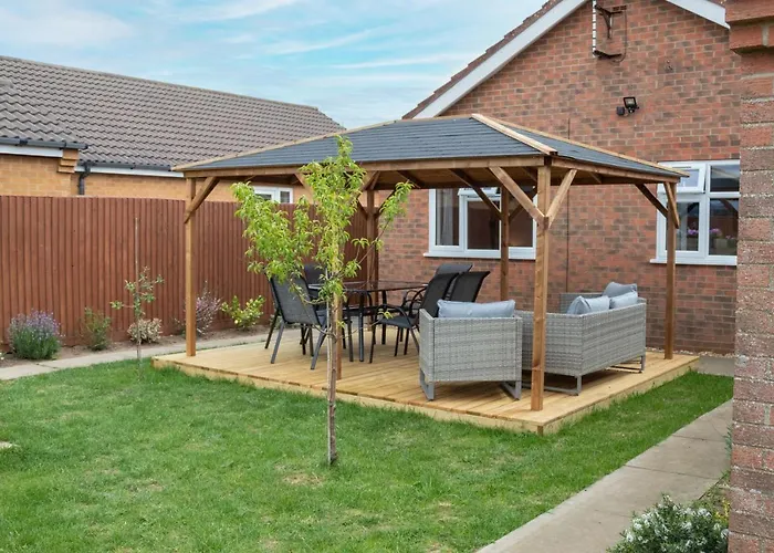 Cedar Drive, Holbeach - 1 To 4 - Self Catering