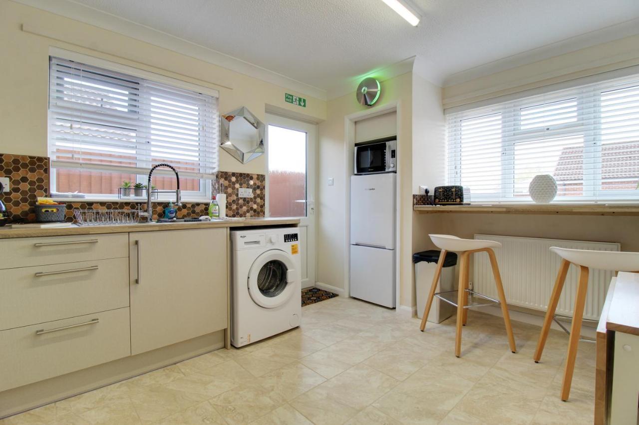 Cedar Drive, - 1 To 4 - Self Catering * Holbeach