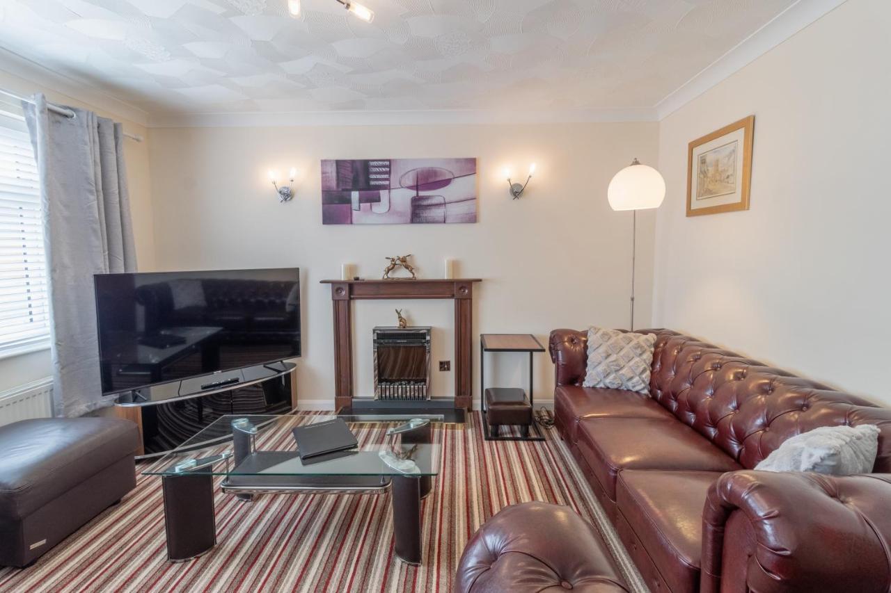 Cedar Drive, - 1 To 4 - Self Catering *