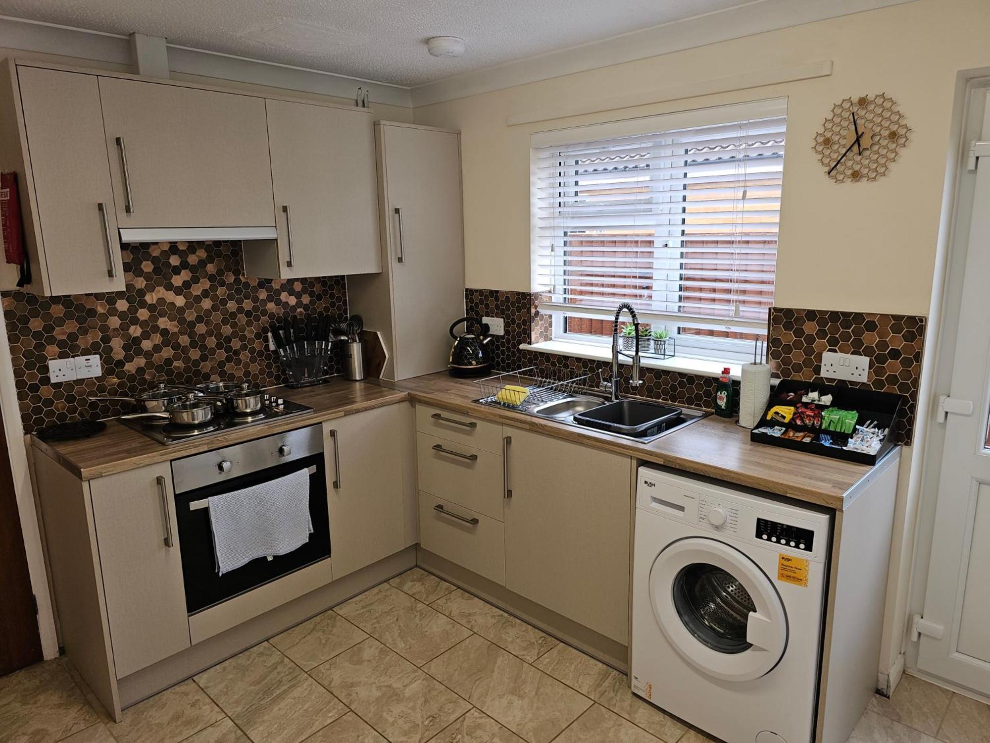 Cedar Drive, - 1 To 4 - Self Catering Holiday home